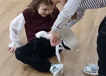 Дом культуры Алые паруса пригласил наших ребят на спортивно-интеллектуальную игру Февромарт