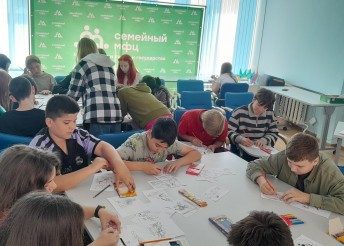 В Центре «Милосердие» для подростков лагеря «Герой дня» МБОУ Лицей «Держава» было проведено плановое мероприятие ко Дню кинолога МВД, МЧС